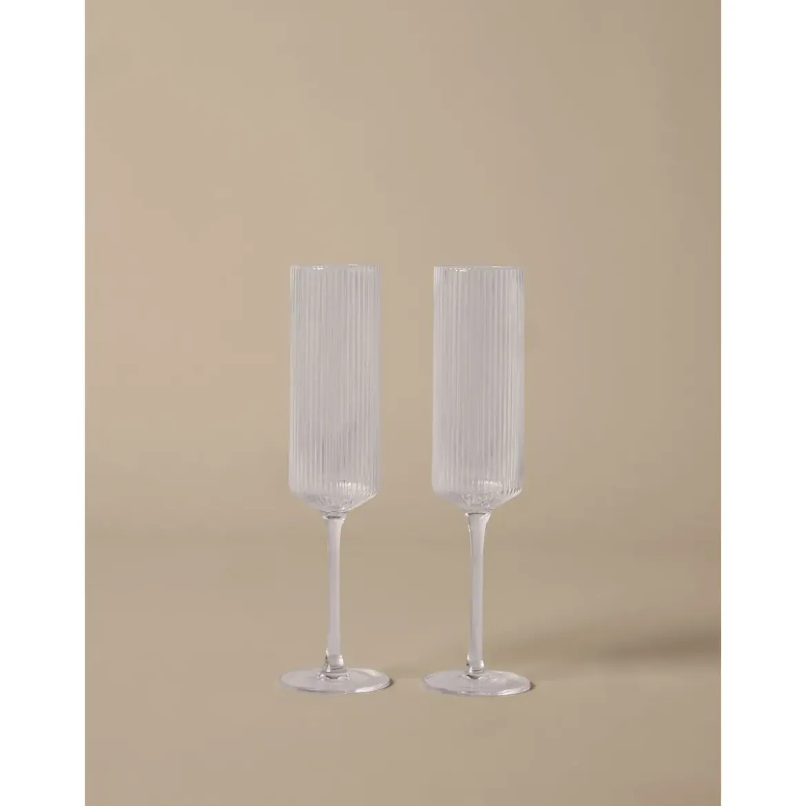 ferm LIVING Champagnerflöte 2er-Set Ripple klar