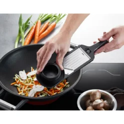 Gefu V-Hobel Julienne 32 cm Violi 2.0 schwarz
