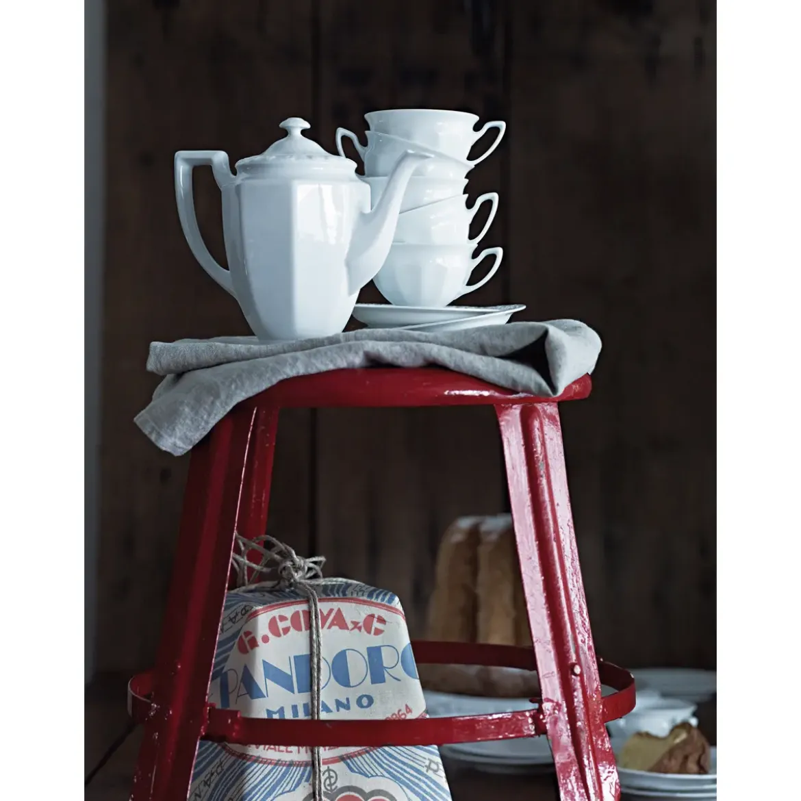 Hutschenreuther Kaffee-Untertasse 14 cm Maria Theresia Weiss