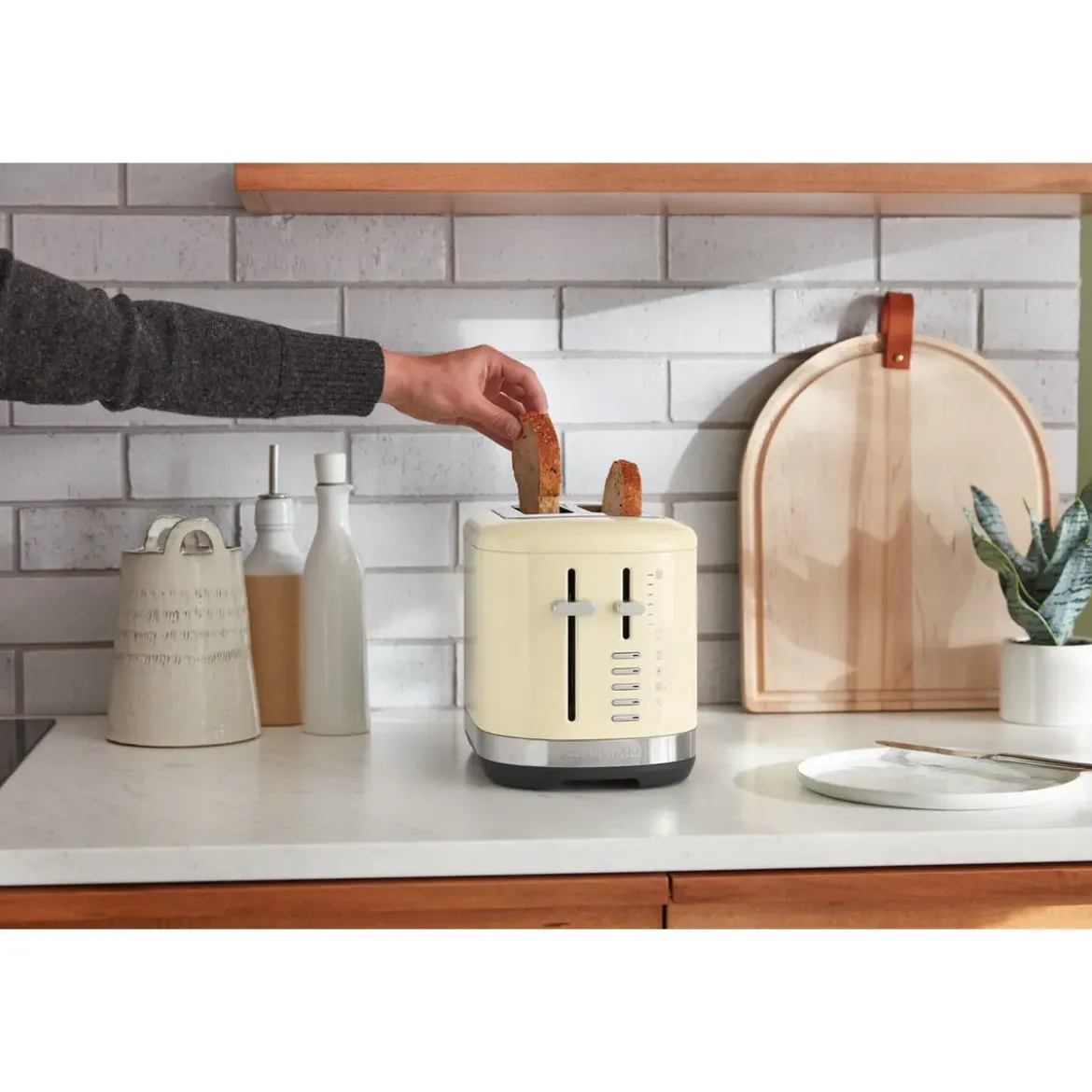 KitchenAid 2-Scheiben-Toaster 31 cm 980 W Crème