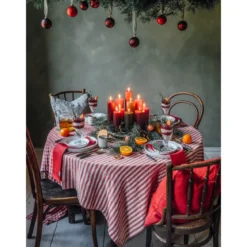Lovely Linen Tischdecke 145x250 cm Misty Edge Real Red