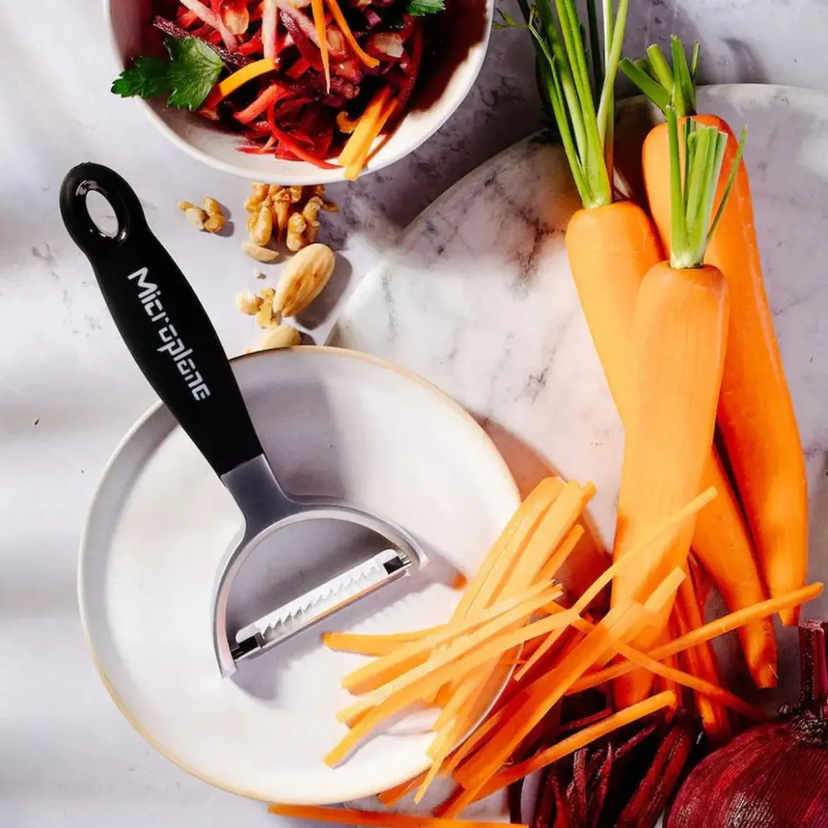 Microplane Profi Y Schäler Julienne Speciality schwarz