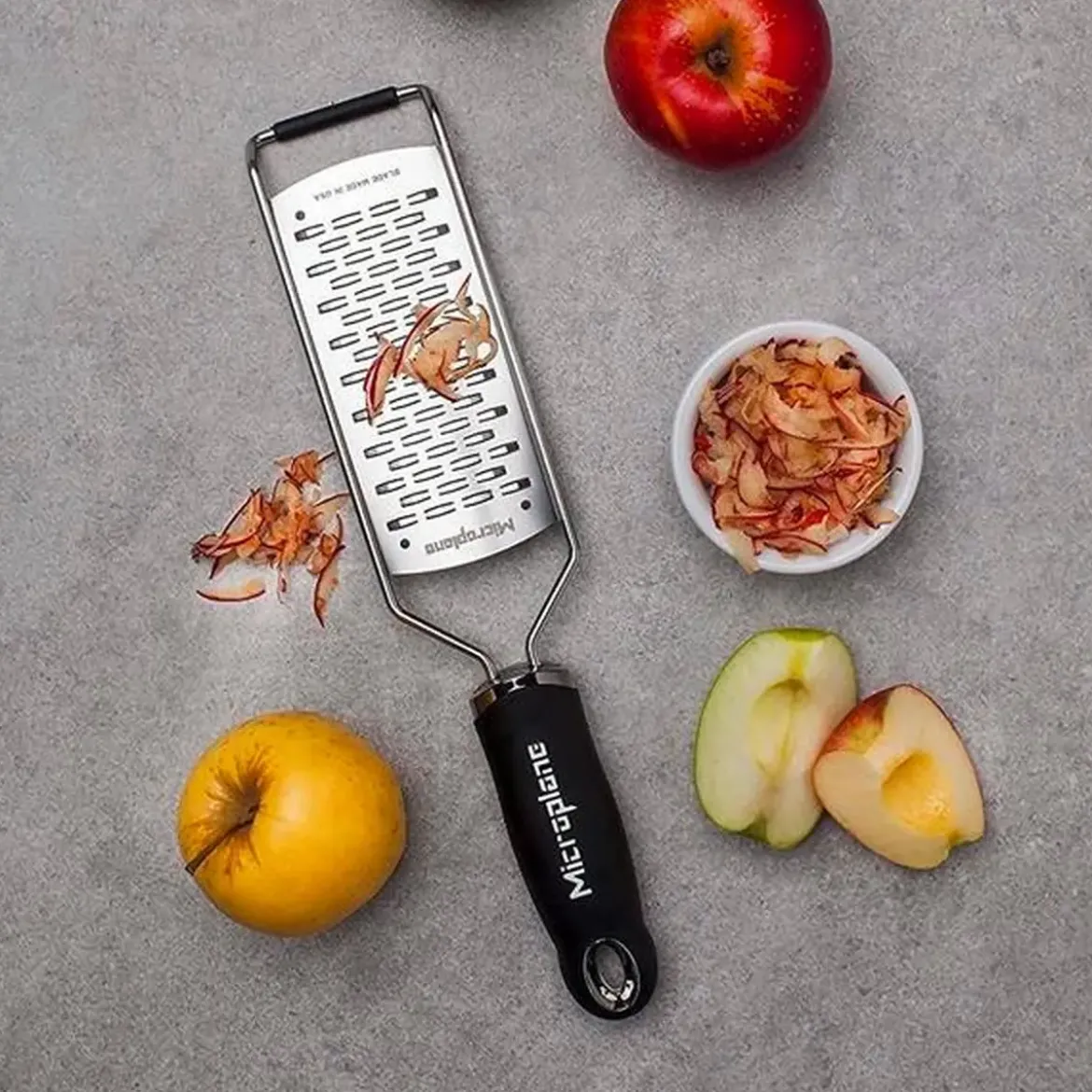 Microplane Reibe mittelgroße Schneide Gourmet Serie